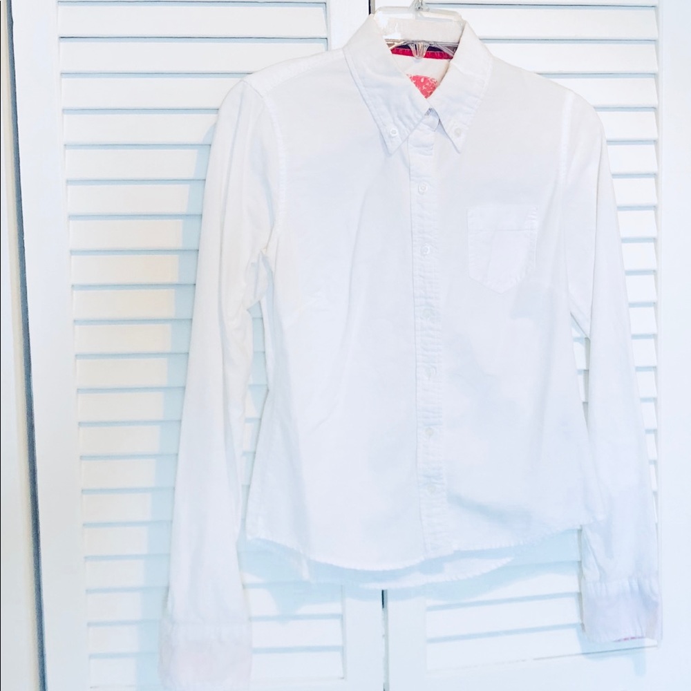 White cotton shirt. Cotton Express